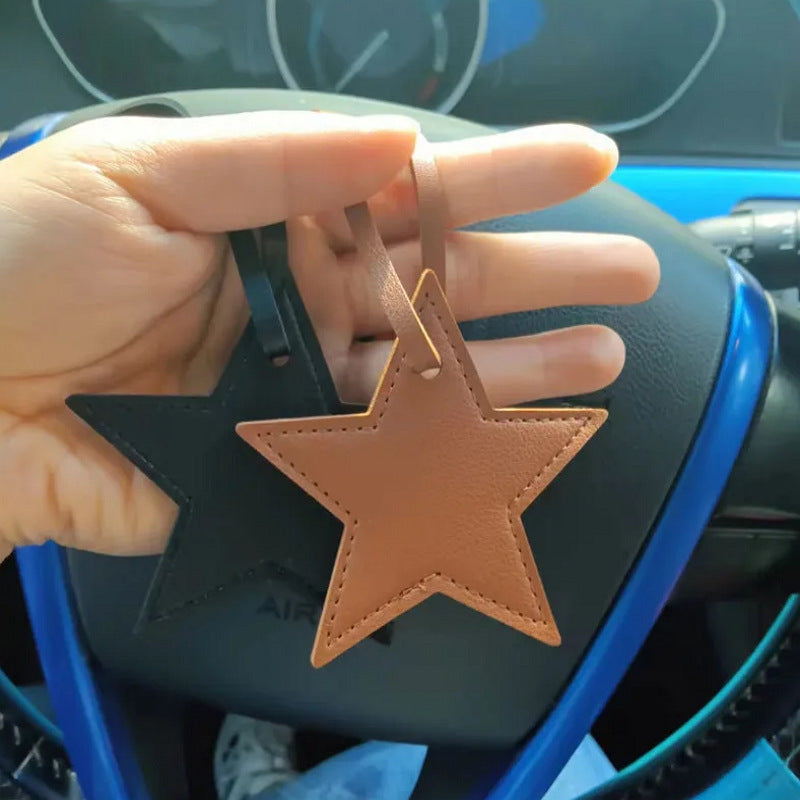 Llavero de cuero con forma de estrella de cinco puntas, colgante para bolso