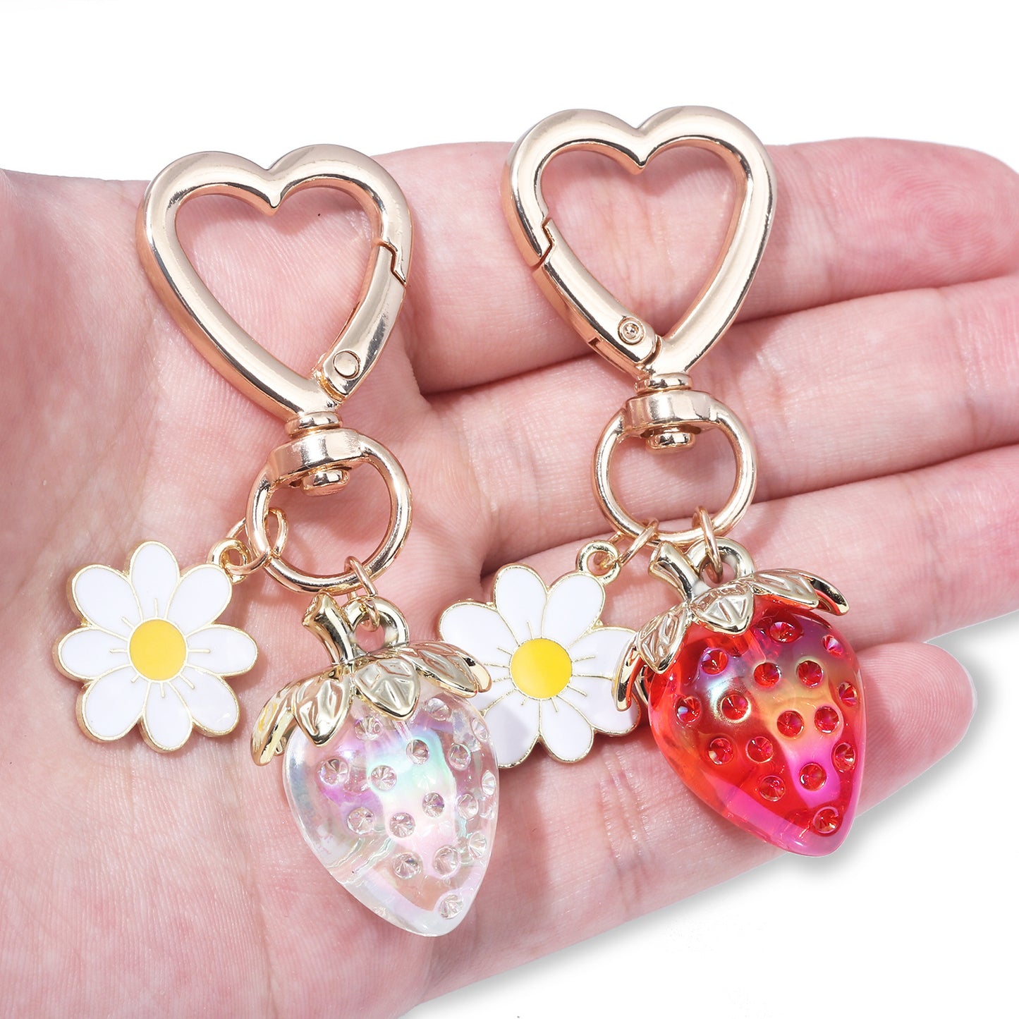 Accesorio llavero colgante con forma de corazón de fresa