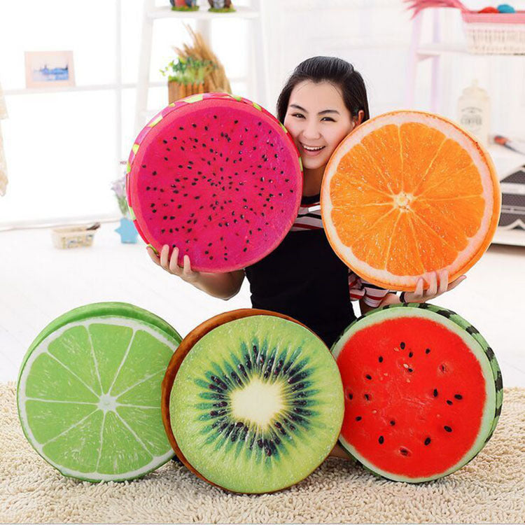 Preciosa almohada con forma de fruta