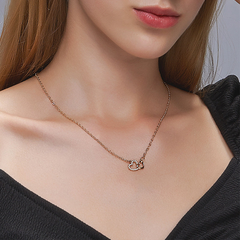 Collar de amor con temperamento y colgante de corazón de melocotón doble, cadena para clavícula