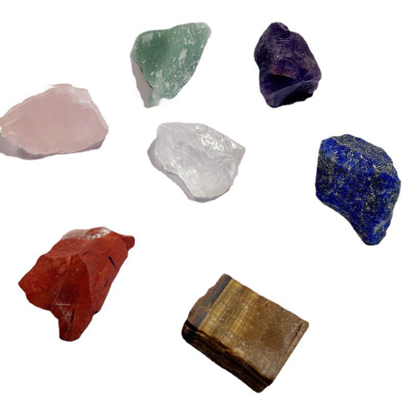 Venta al por mayor de Amazon transfronteriza, adorno de piedra áspera de cristal natural de siete chakras, piedra curativa de siete colores, piedra energética para meditación y yoga