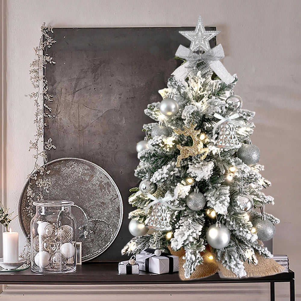 Mini árbol de Navidad de 2 pies con luz artificial, decoración navideña pequeña para mesa con nieve flocada, decoración exquisita y adornos navideños para mesa para el hogar y la oficina