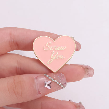 Broche de dibujos animados con letras de amor en inglés