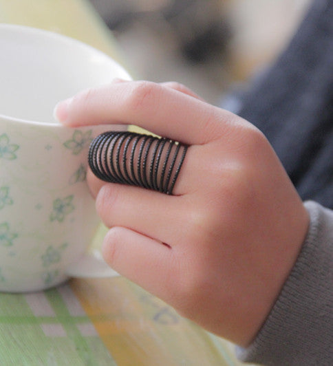 Nuevo anillo geométrico simple y creativo para mujer