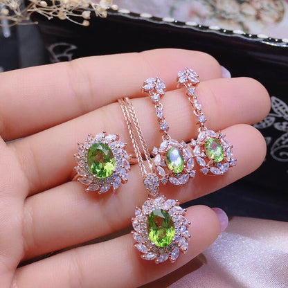 Conjunto de joyas de peridoto bañado en plata S925