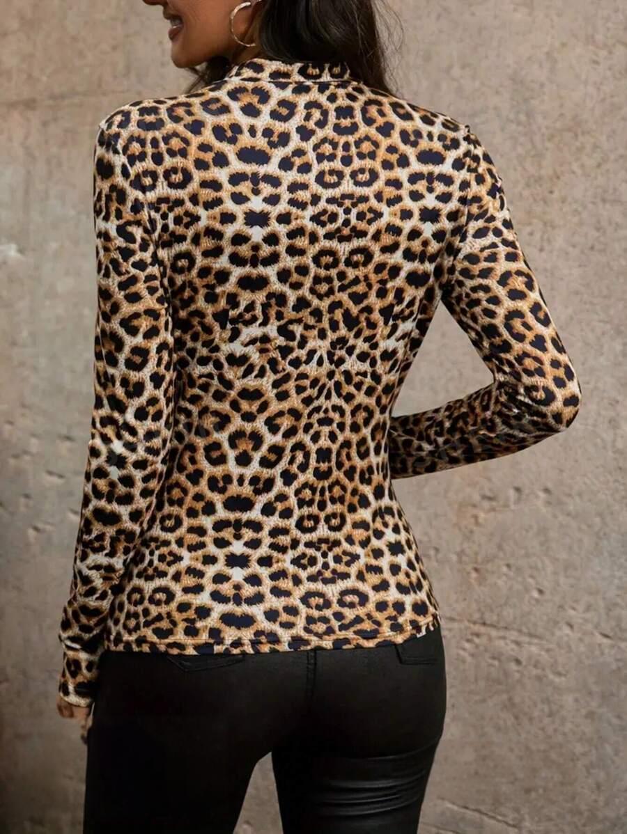 Blusa de manga larga hueca con estampado de leopardo para mujer