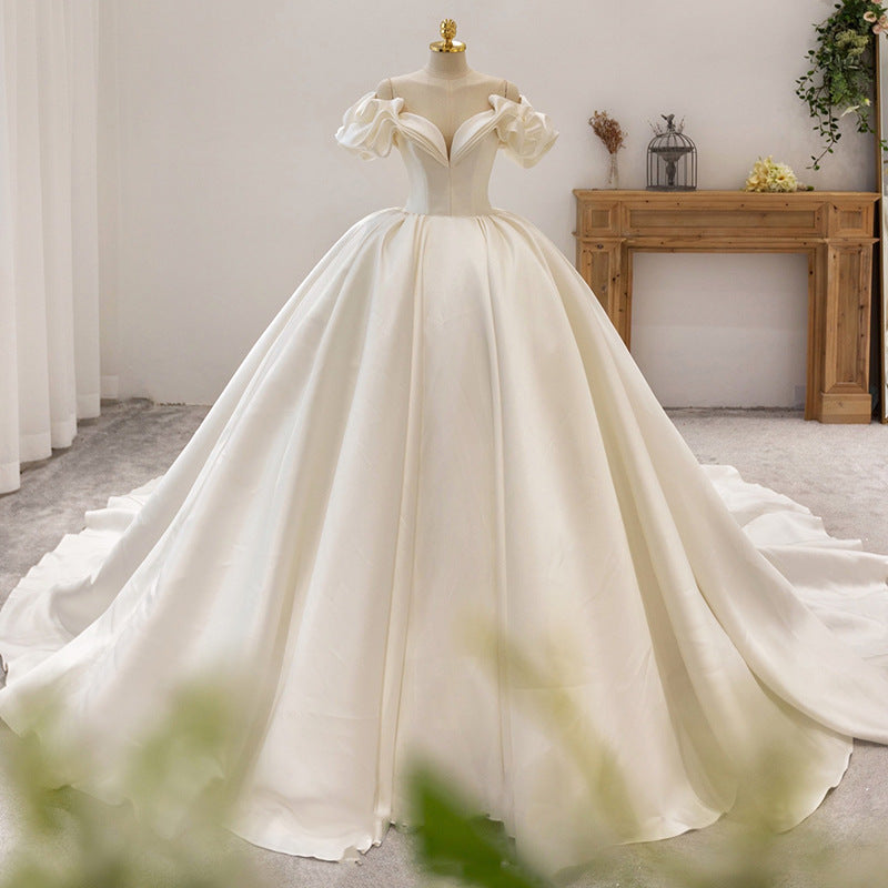 Vestido de novia francés de primera calidad y pequeño tamaño