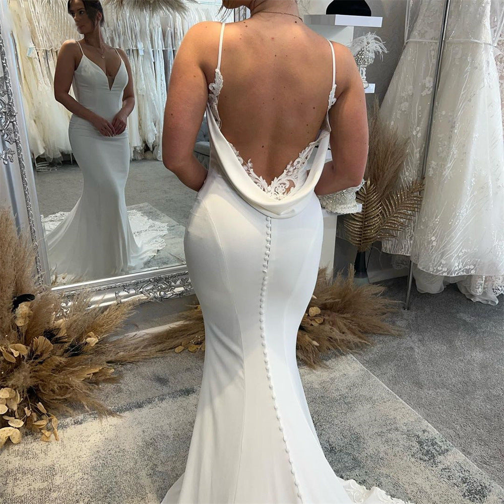 Vestido de novia sencillo de satén con escote halter, sin espalda y estilo Mori