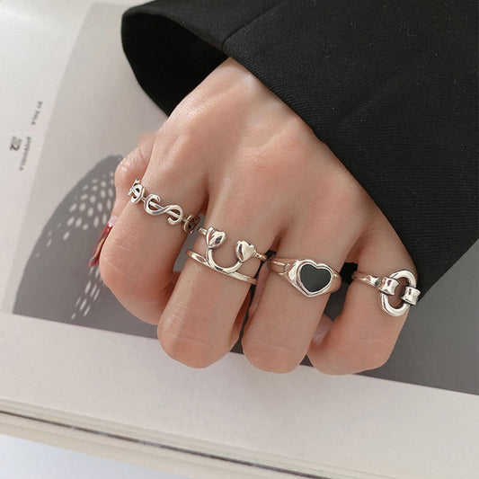 Anillo de moda con forma de corazón y cara sonriente