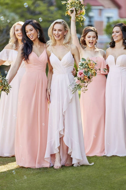 Percha para exteriores para bodas, vestidos de hermanas y banquetes