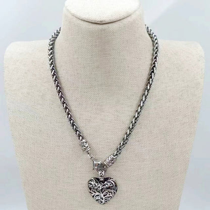 Colgante de amor hueco en forma de O Cadena de plata