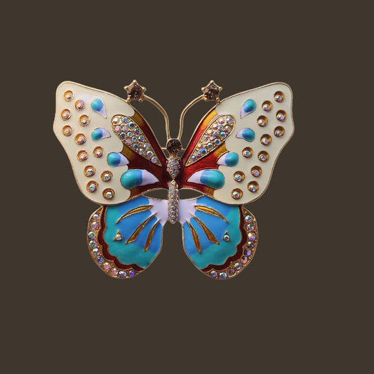 Broche de lujo con personalidad elegante y forma de mariposa