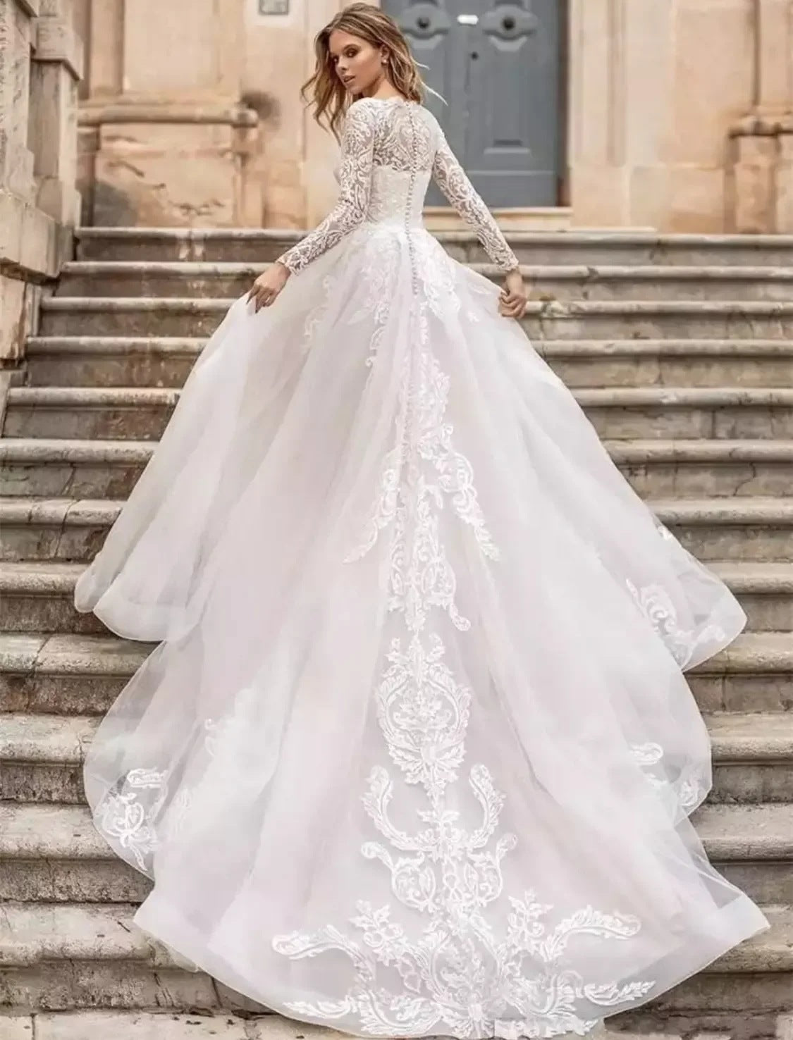 Vestido de novia exquisito de manga larga