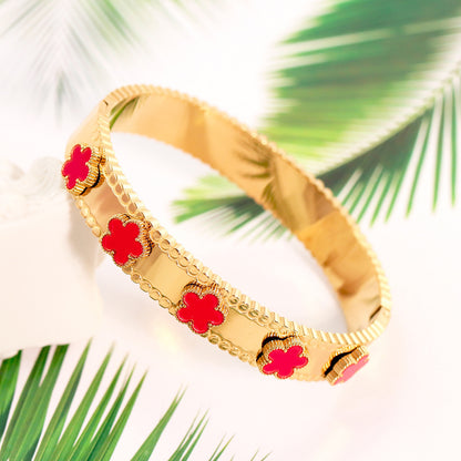 Pulsera ajustable de acero inoxidable bañada en oro de 18 quilates