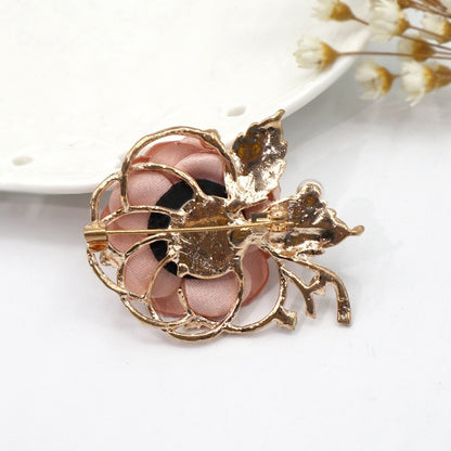 Broche de flores de rosas de tela de moda